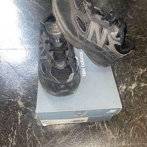 New Balance Kids' Black and Gray Sneakers